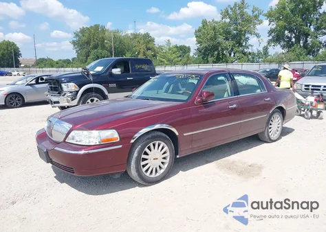 2004 Lincoln Town Car Ultimate из США, поврежденный, VIN 1LNHM83W84Y622175